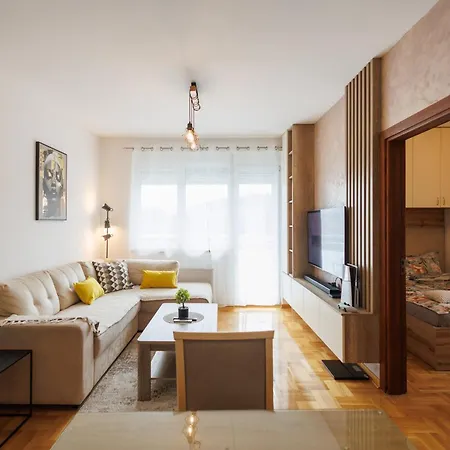 M&m Appartement Pirot